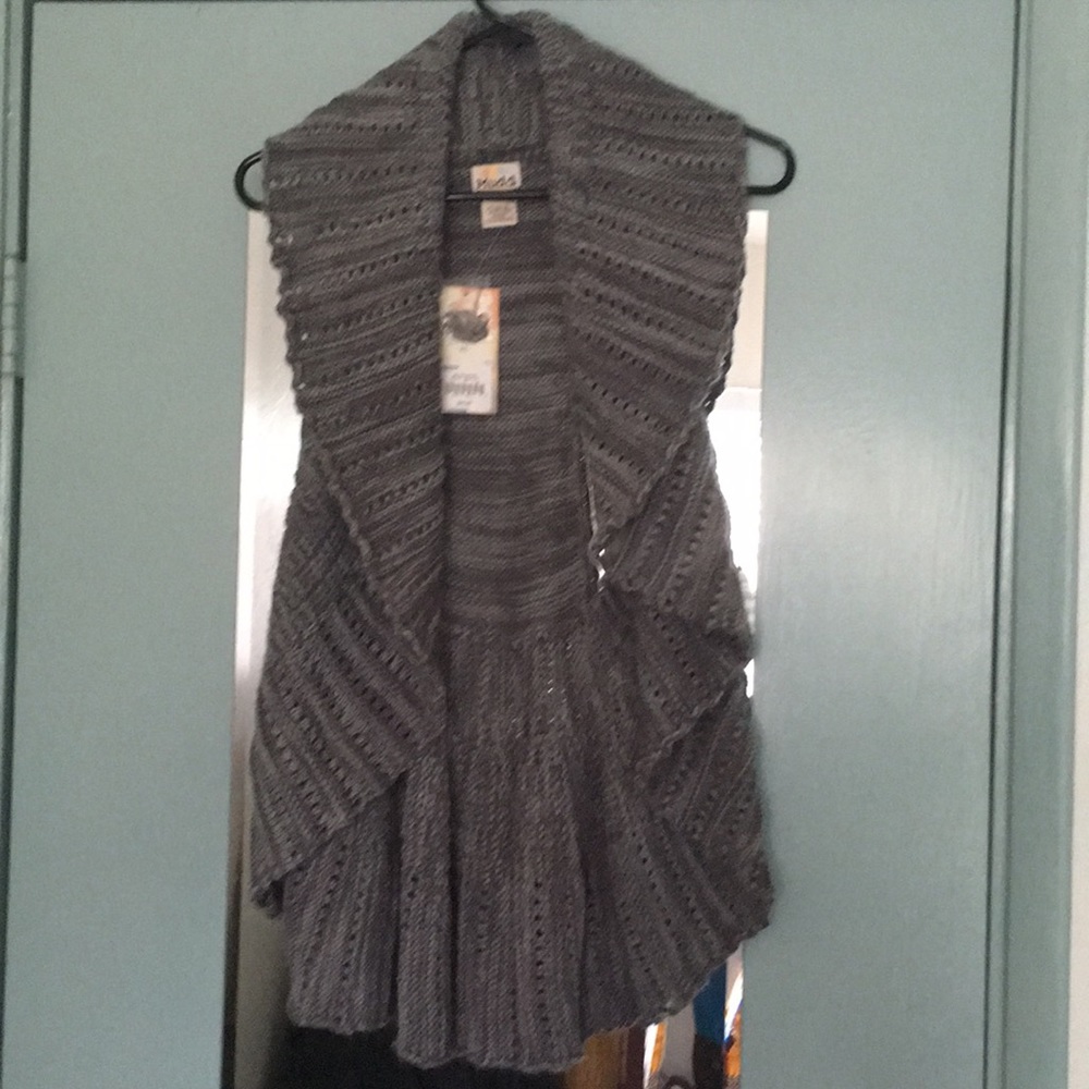 SUPER cute Sweater Vest